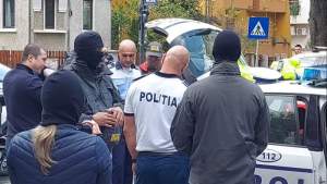 Cei doi polițiști rutieri din Capitală prinși cu mită pe Calea Dorobanți, trimiși în judecată de procurorii DNA