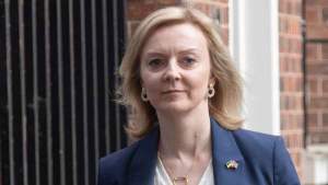 Șefa guvernului britanic Liz Truss a demisionat