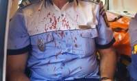 Polițiști agresați la Lungani, în timpul unei intervenții: au scăpat după ce au folosit pistoalele