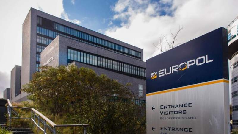 Europol a publicat lista celor mai căutați 62 de infractori: unul dintre ei este român