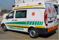 Un copil a murit după ce ambulanța care-l transporta a fost oprită și jefuită