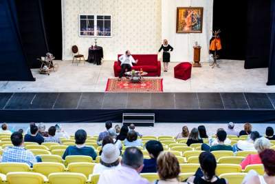 Amfiteatrul Palas deschide stagiunea spectacolelor în aer liber: „Dineu cu proști”, „Făt Frumos din lacrimă” și concerte live, propunerile din această săptămână