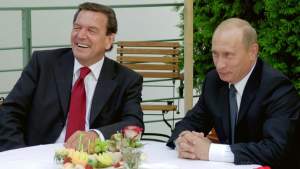Fostul cancelar german Gerhard Schröder renunță la locul din Consiliul de supraveghere al